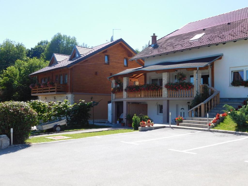 Guesthouse Sara Grabovac  Exterior foto